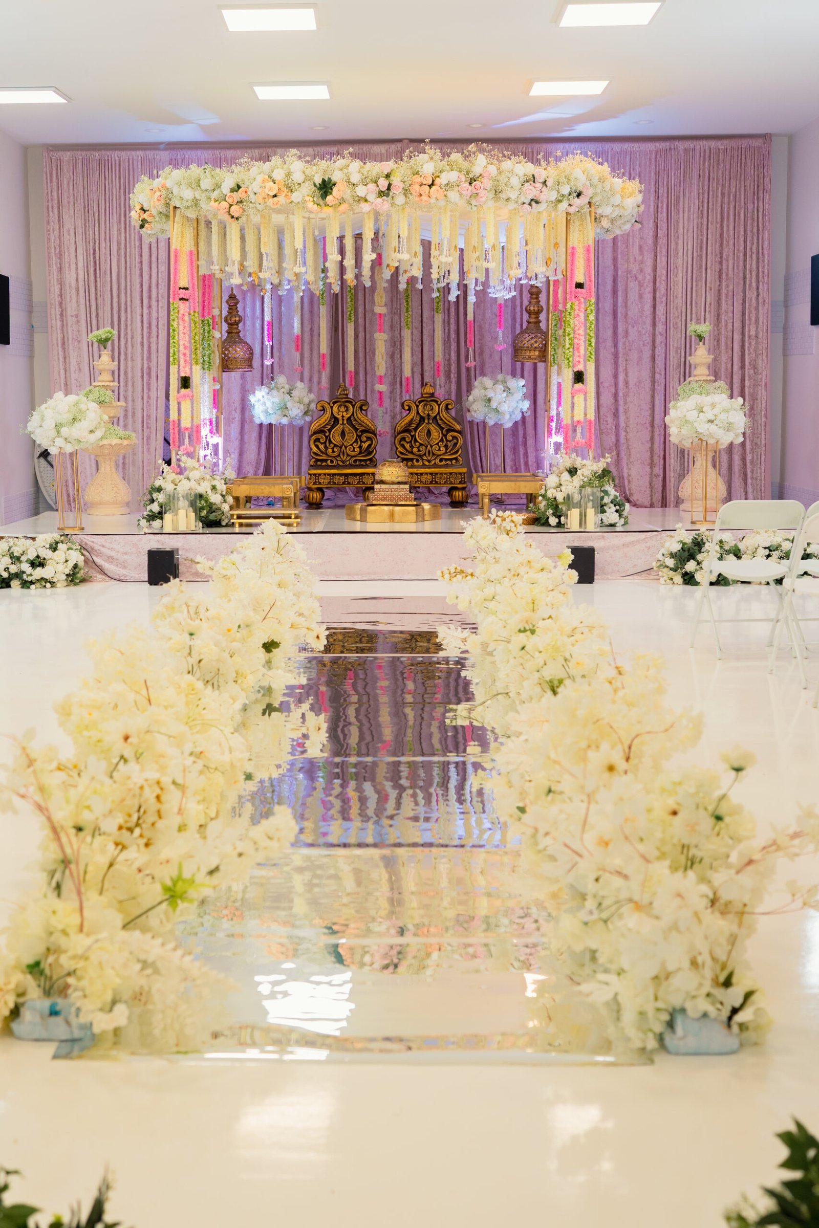 Image gallery marquee