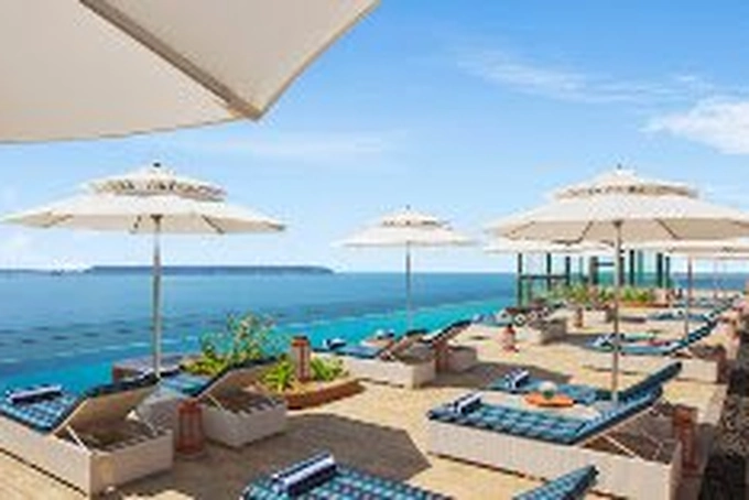 Cidade de Goa Portuguese-style beachfront wedding venue with poolside seating