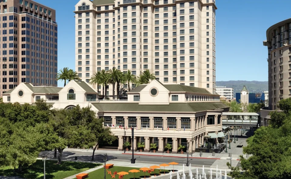 Luxury hotel for wedding venue - Signia by Hilton.